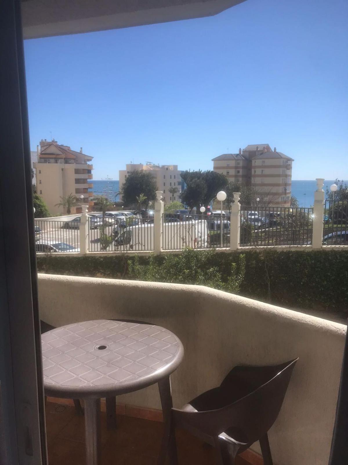 شقة Studio Benalbeach بينالماذينا المظهر الخارجي الصورة